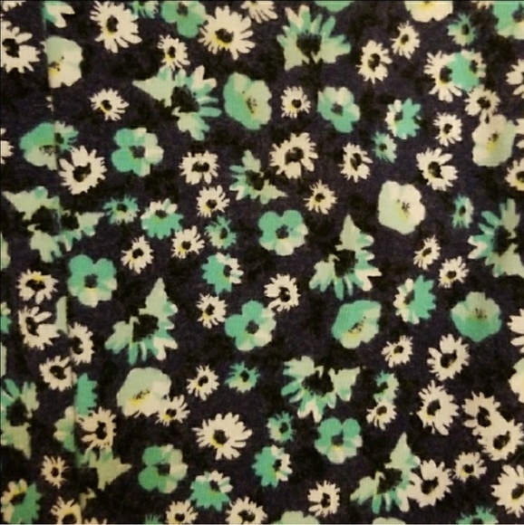 Torrid - Daisy print cropped leggings - Picture 5 of 7